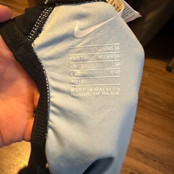 NWT Women’s Fast Back One Piece Swimsuit - Picture 8 of 9